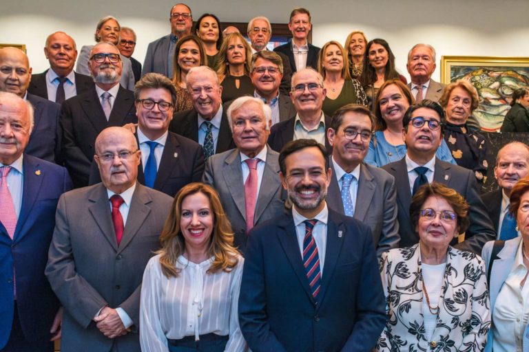 Acto 1ª Corporación democrática 00