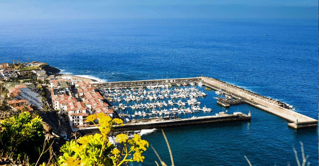 Puerto Deportivo Los Gigantes