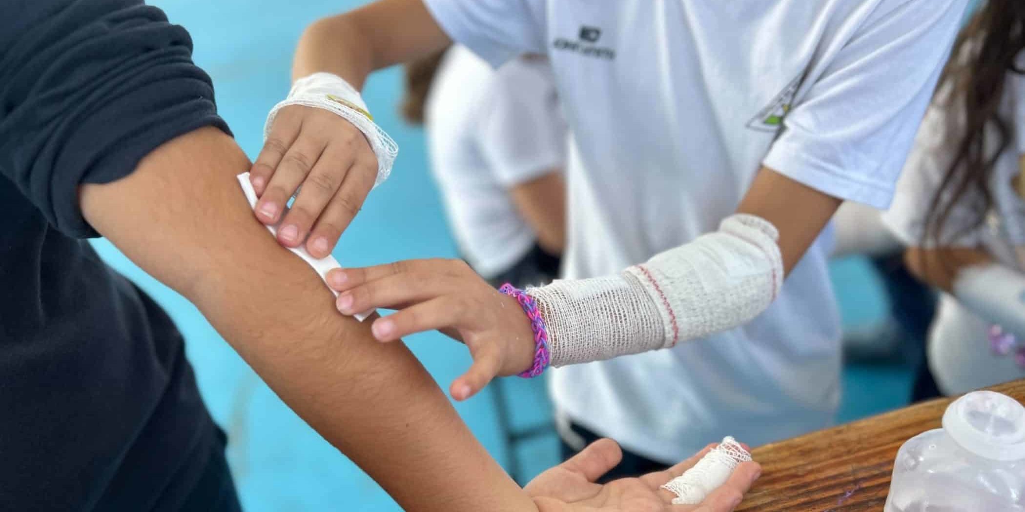 Taller de primeros auxilios con el centro de salud del municipio