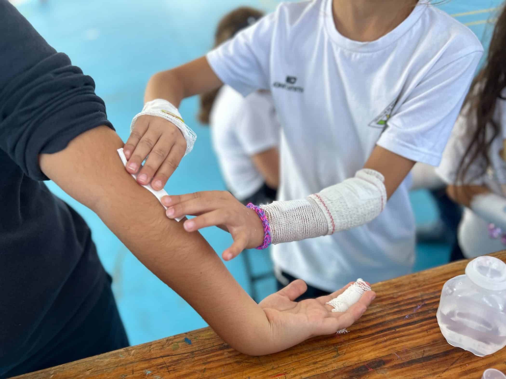 Taller de primeros auxilios con el centro de salud del municipio