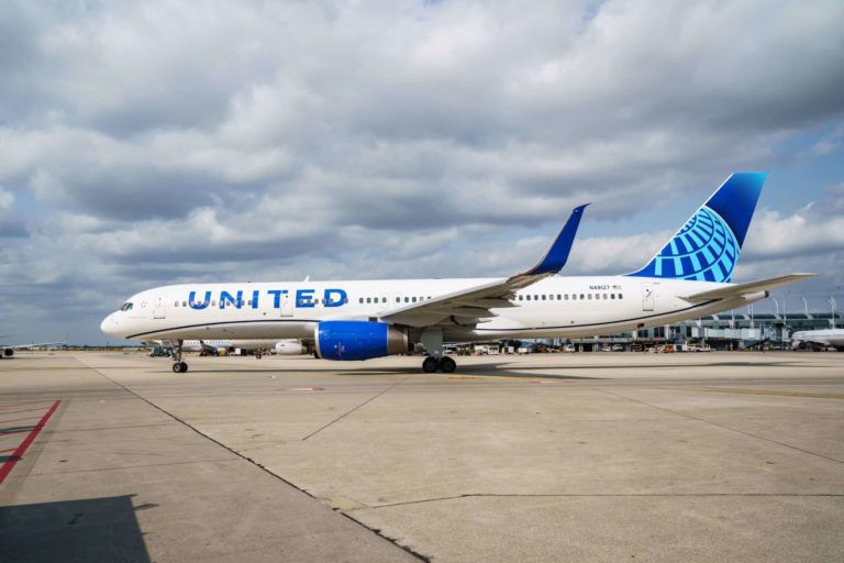 United Airlines (2)