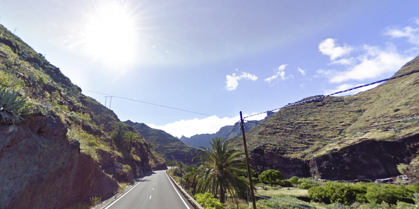 110624 Tramo de carretera de la vía CV-1 que une el casco de San Sebastián con Chejelipes