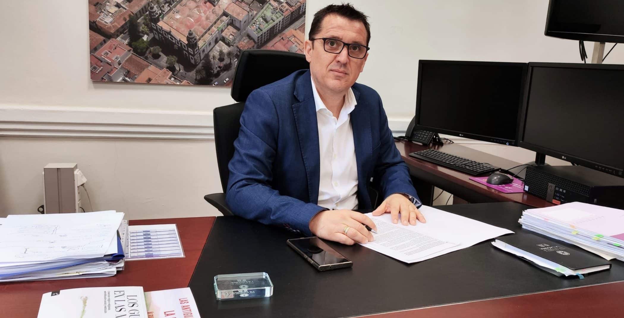Adolfo_Cordobes