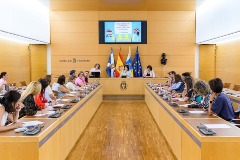 FOTO MESA DE LA DIVERSIDAD