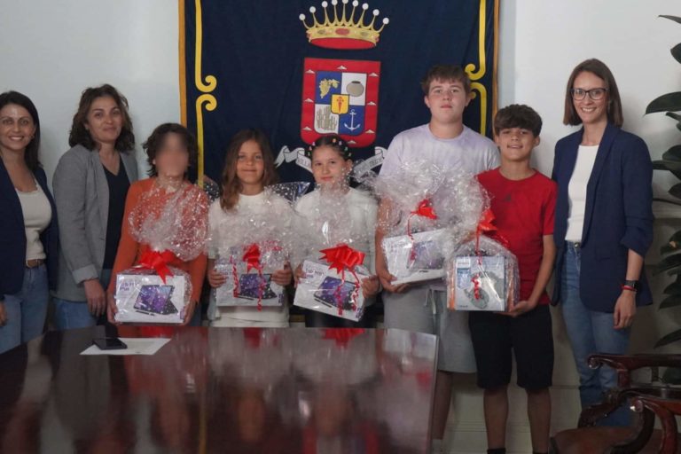Foto alumnado ganador X Concurso Líricas del Almendro