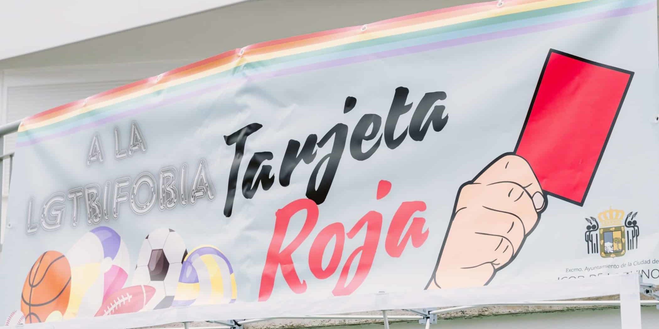 Pancarta contra la lgtbifobia