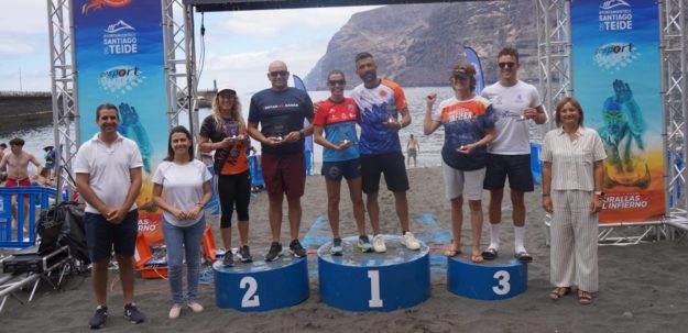 Podium masculino y femenino general distancia 6,5 km