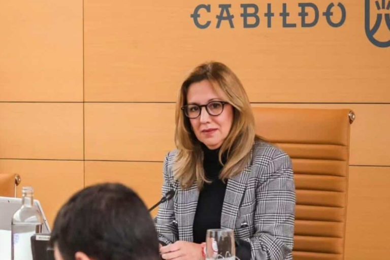ROSA DÁVILA 12-6-24