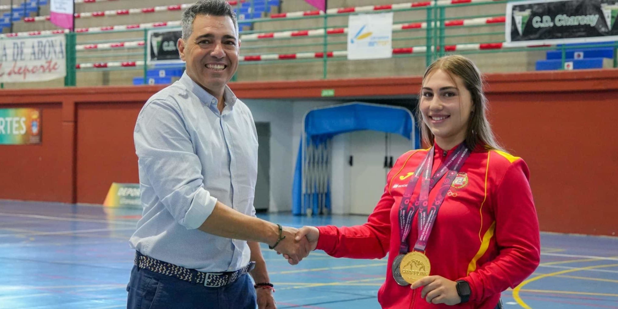 Recepción campeona lucha 2
