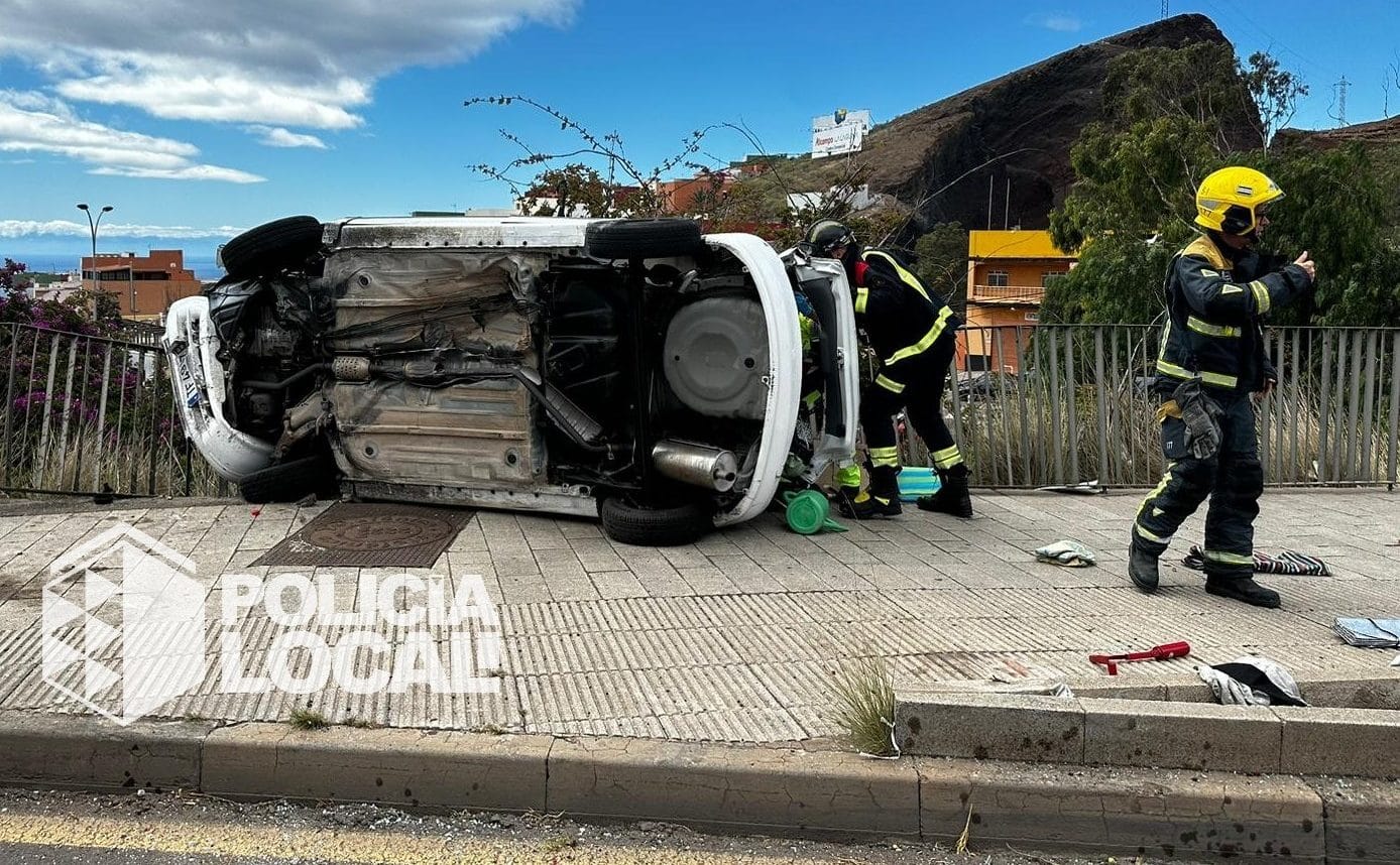 VUELCO DE UN VEHÍCULO EN TACO1 10-6-24