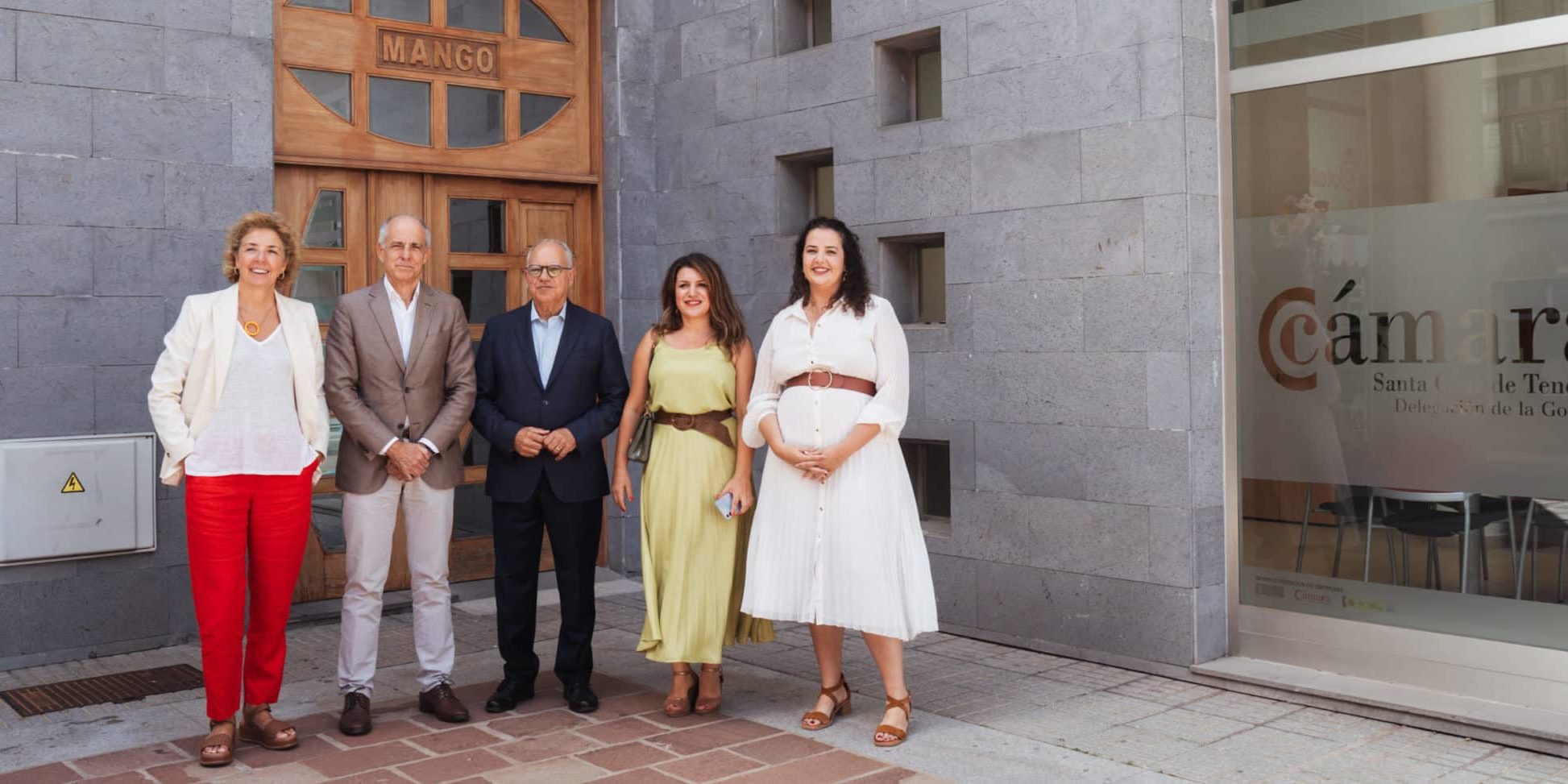 110724 Autoridades del Cabildo de La Gomera y la Cámara de Comercio de Santa Cruz de Tenerife