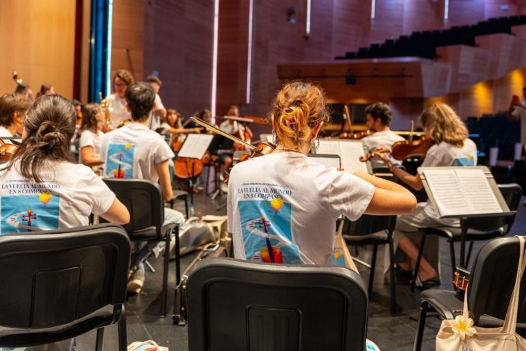 230724 La Joven Orquesta de Canarias en uno de los ensayos de la nueva gira