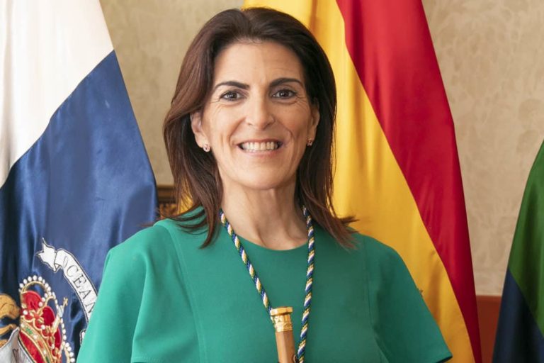 ANA DORTA-ALCALDESA DE GUÍA DE ISORA 1-7-24