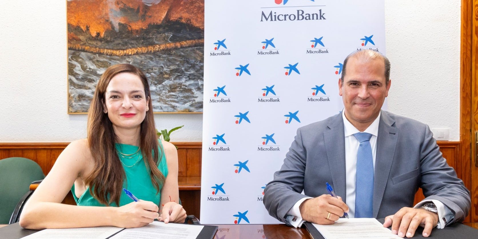Convenio MicroBank y Ayuntamiento de Arona 1