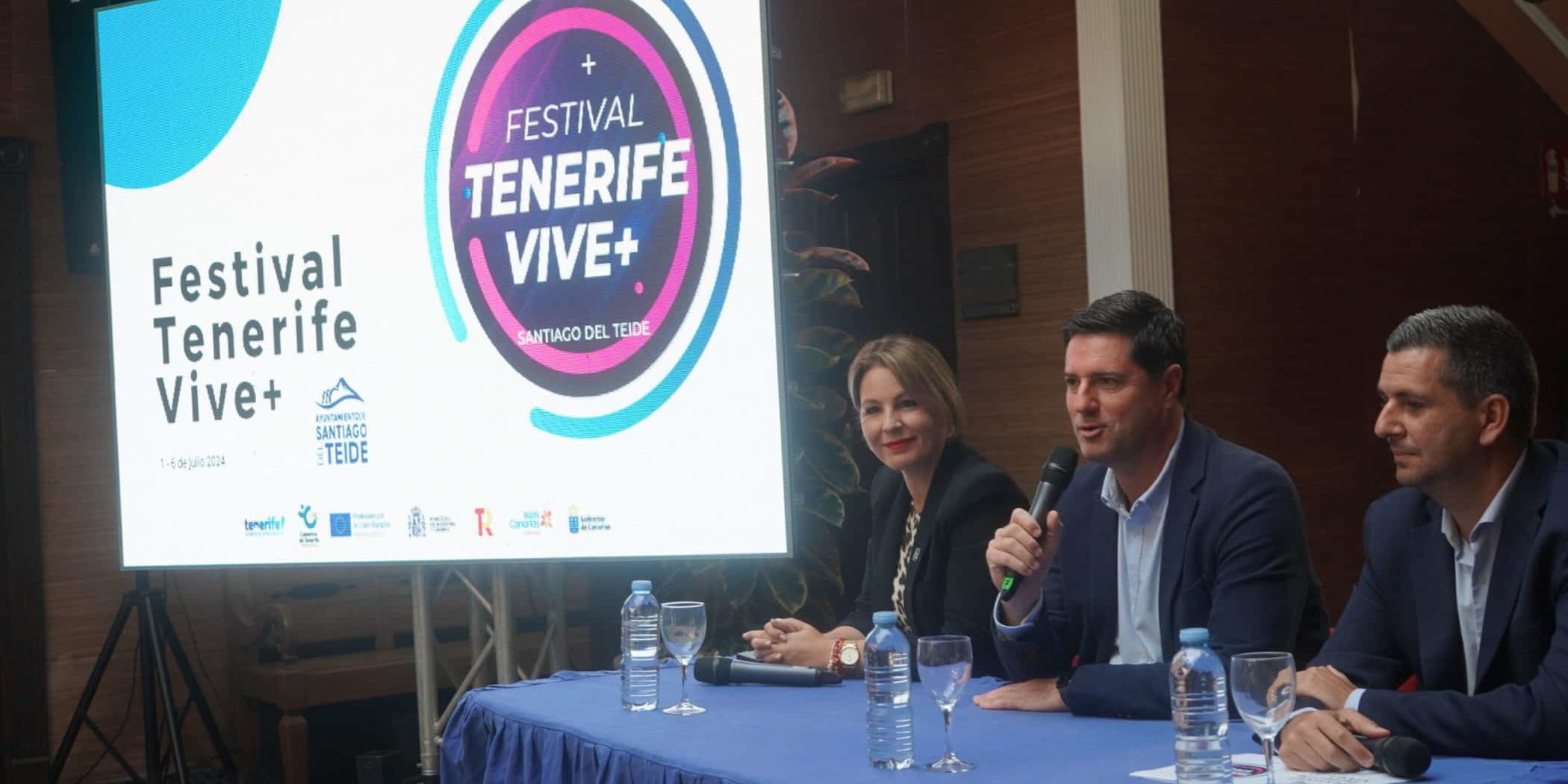 El alcalde presentando el Festival Tenerife Vive+Santiago del Teide
