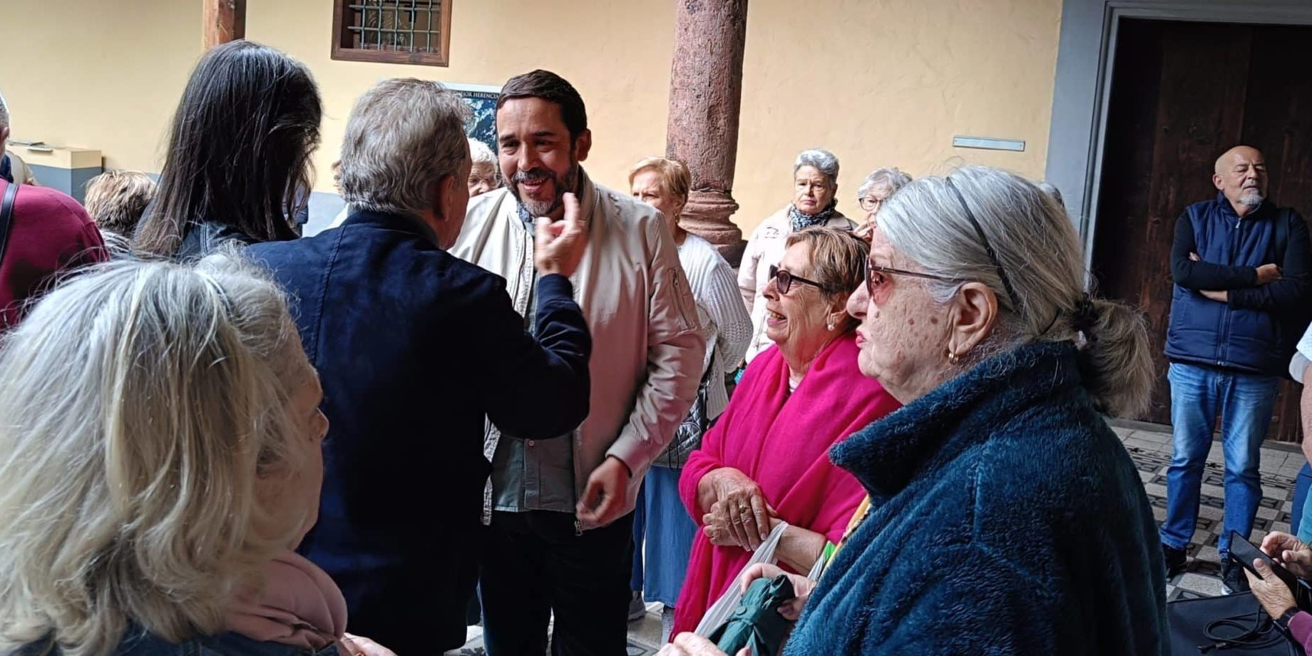 Rubens Ascanio con vecinos