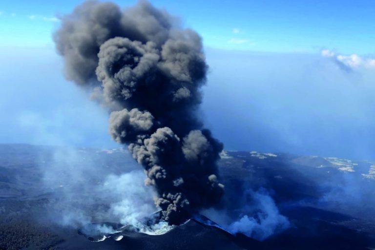 Volcán Tagojaite (Foto Involcan)