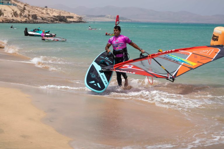 WINDSURF6 25-7-24