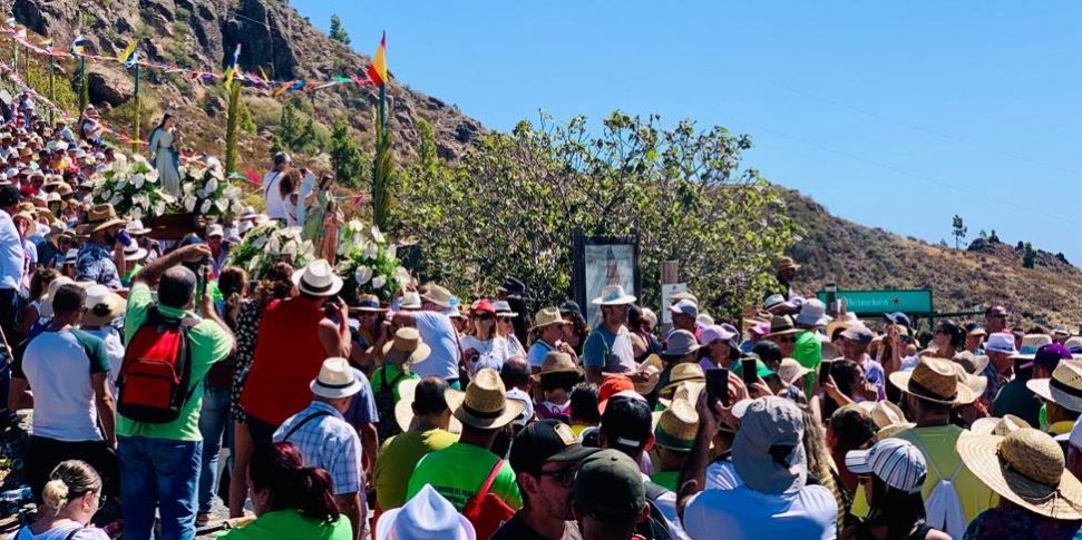 150824 Foto de archivo. Bajada de la Virgen de El Paso en Alajeró