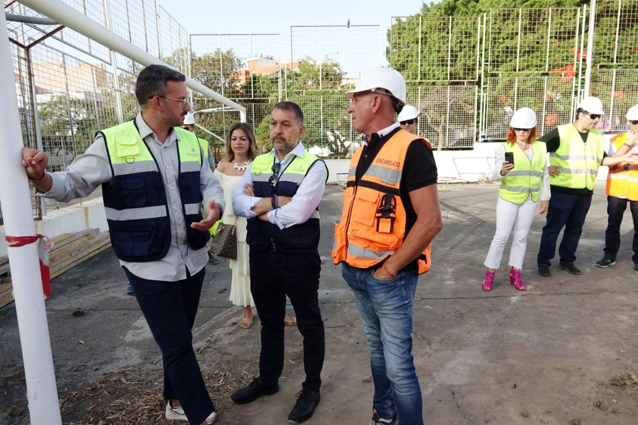 240809 Reinicio de obras en el campo de fútbol de La Salud