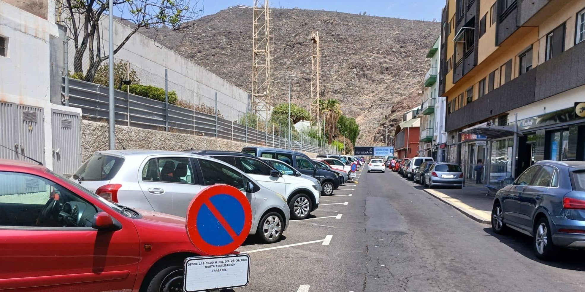 240828 Lateral del campo de fútbol de La Salud 2