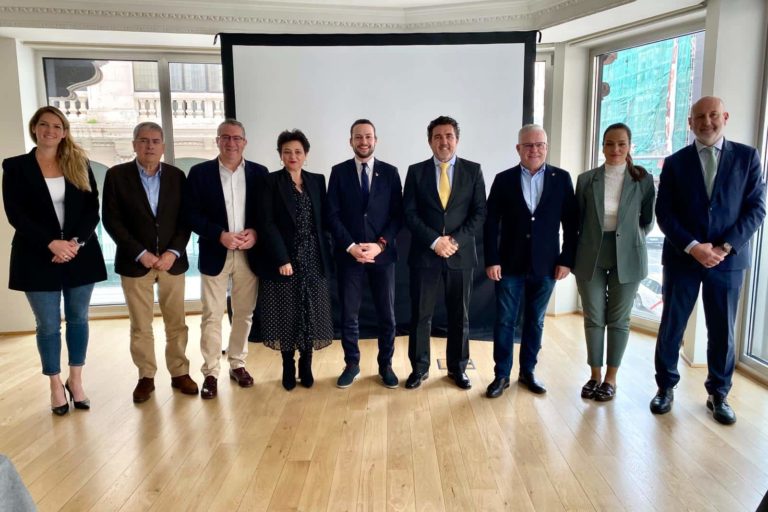 AMT presentación estrategia turismo azul