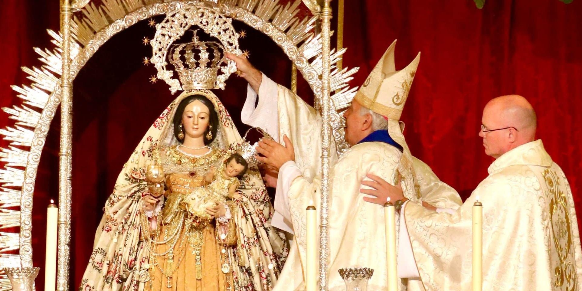 CORONACI�N CANONICA