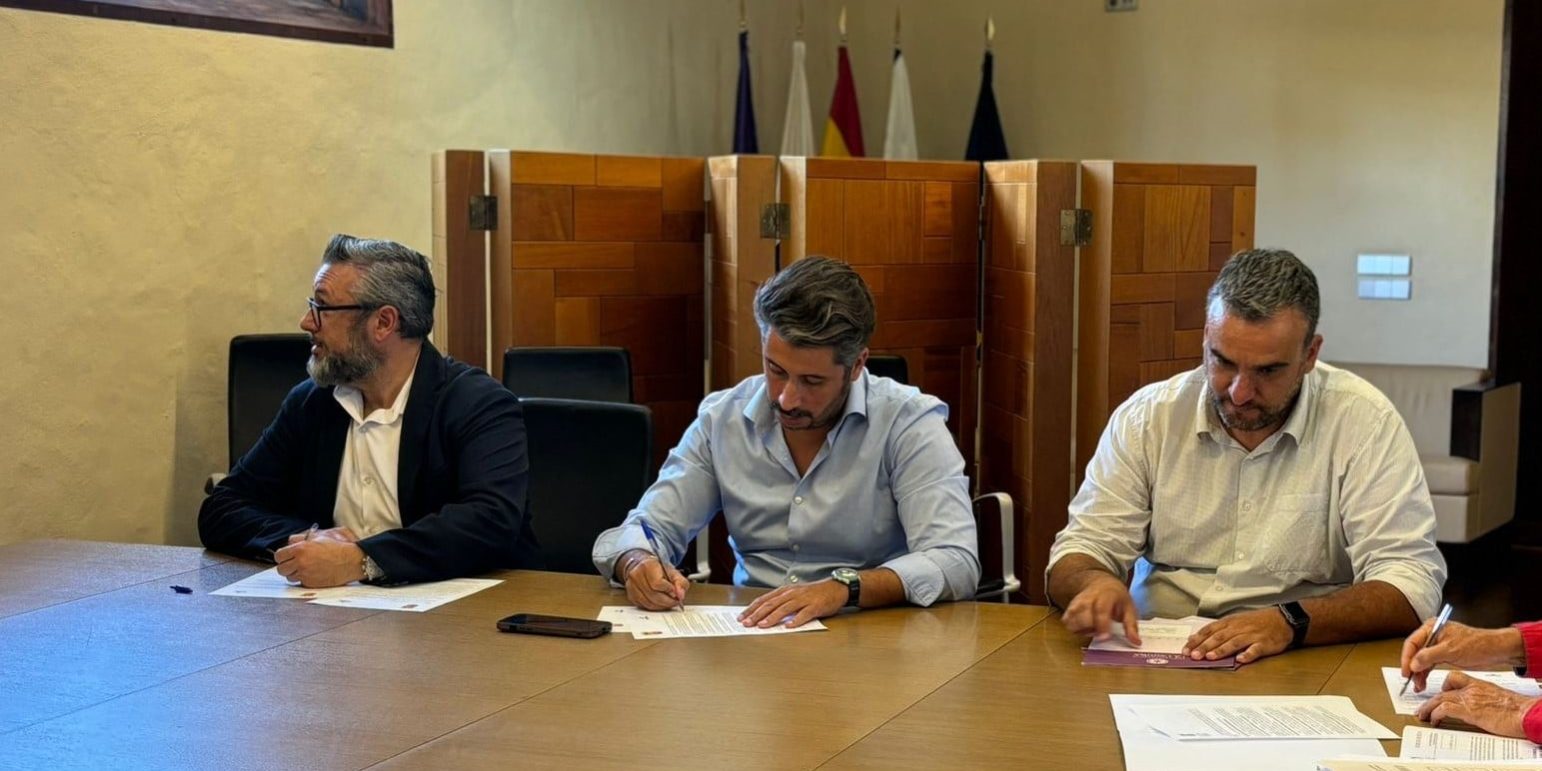 Firma Convenio 1
