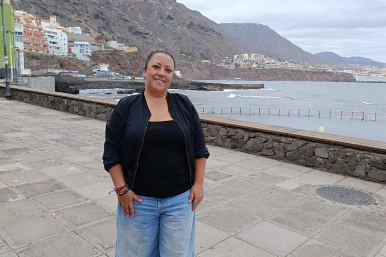 Idaira Afonso en Punta del Hidalgo
