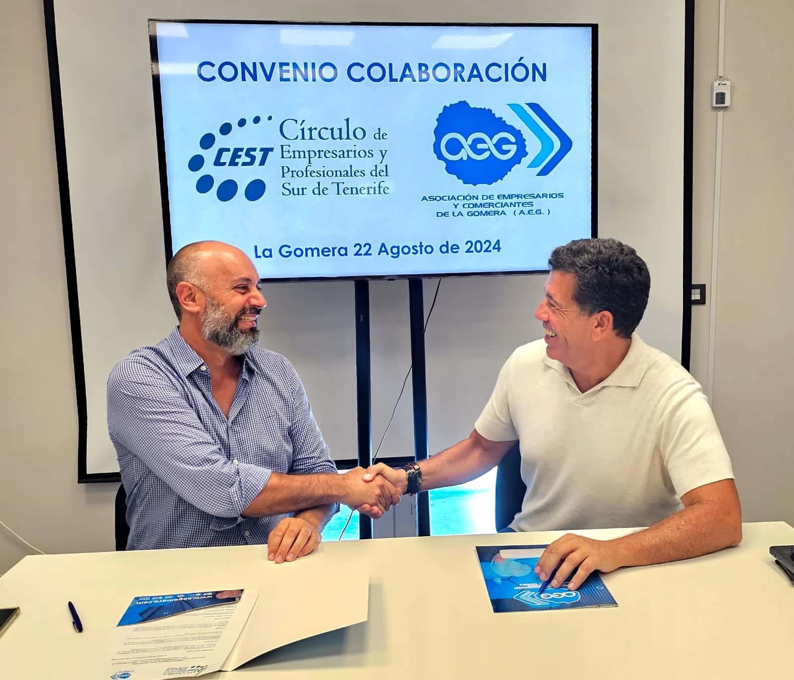 Los presidentes del CEST y de AEG firman el convenio de colaboración entre ambas asociaciones empresariales