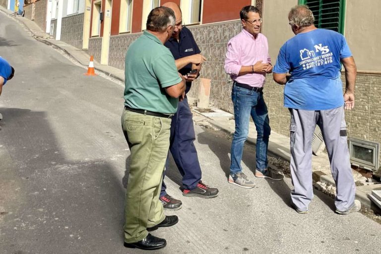 020924 Sustituci�n redes abastecimiento aguas Calle Los Afligidos La Zamora