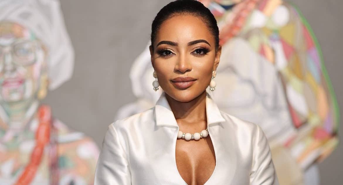 240930 La artista nigeriana REWA, autora cartel del Carnaval