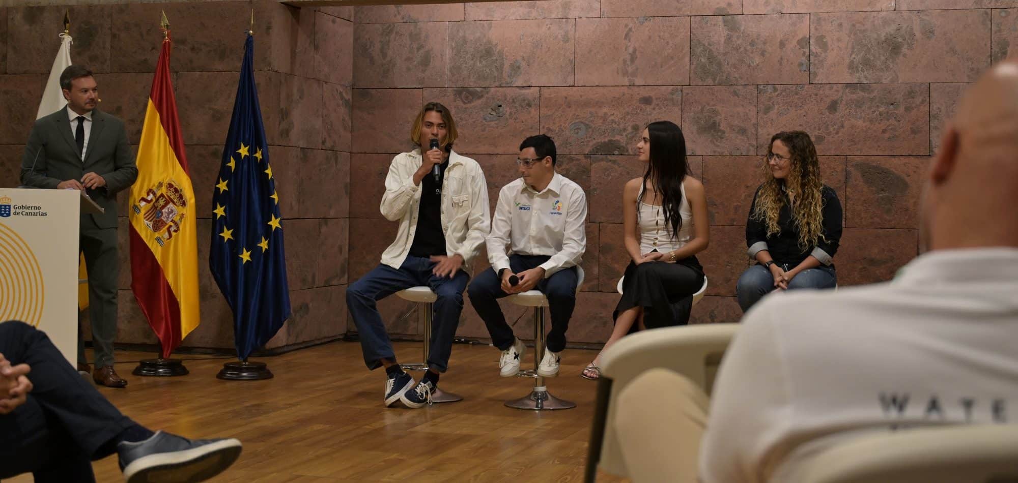 FOTO. Acto reconocimiento deportistas canarios SCTF 2