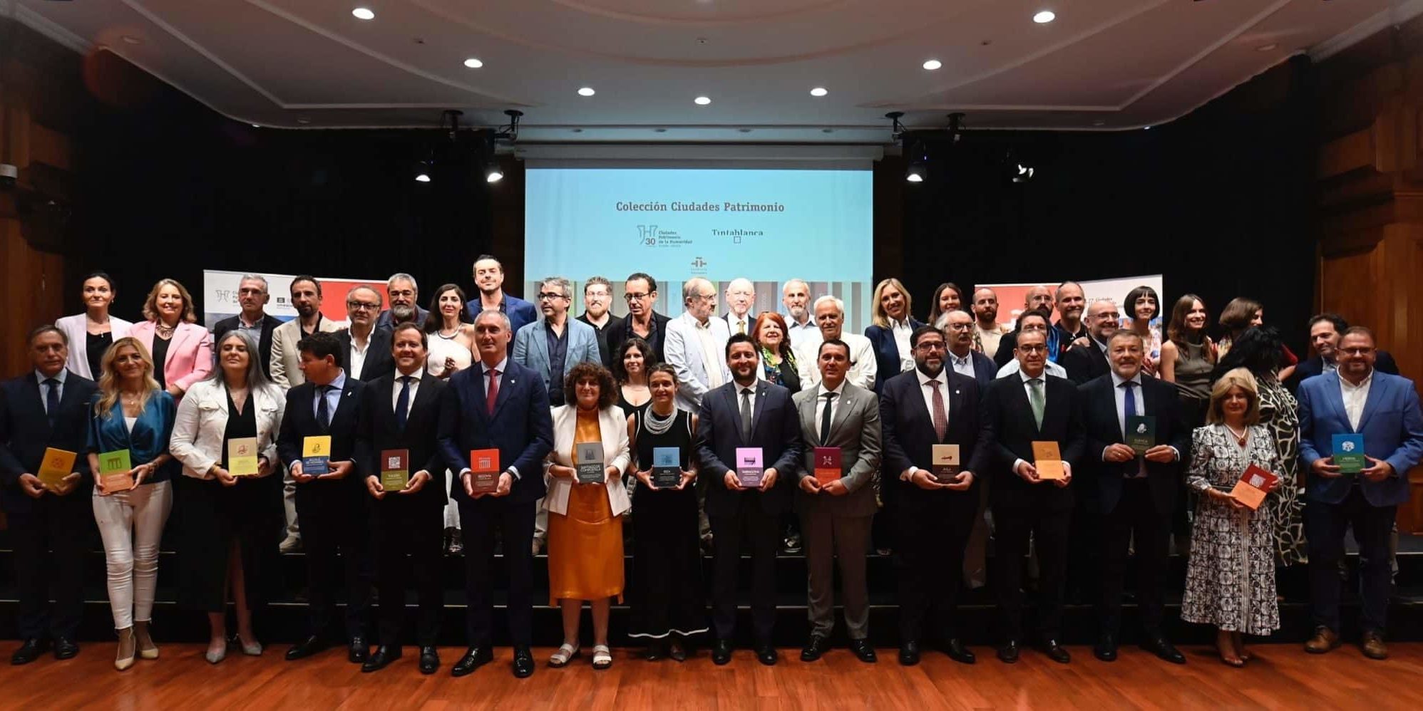 Foto de familia Colección Ciudades Patrimonio