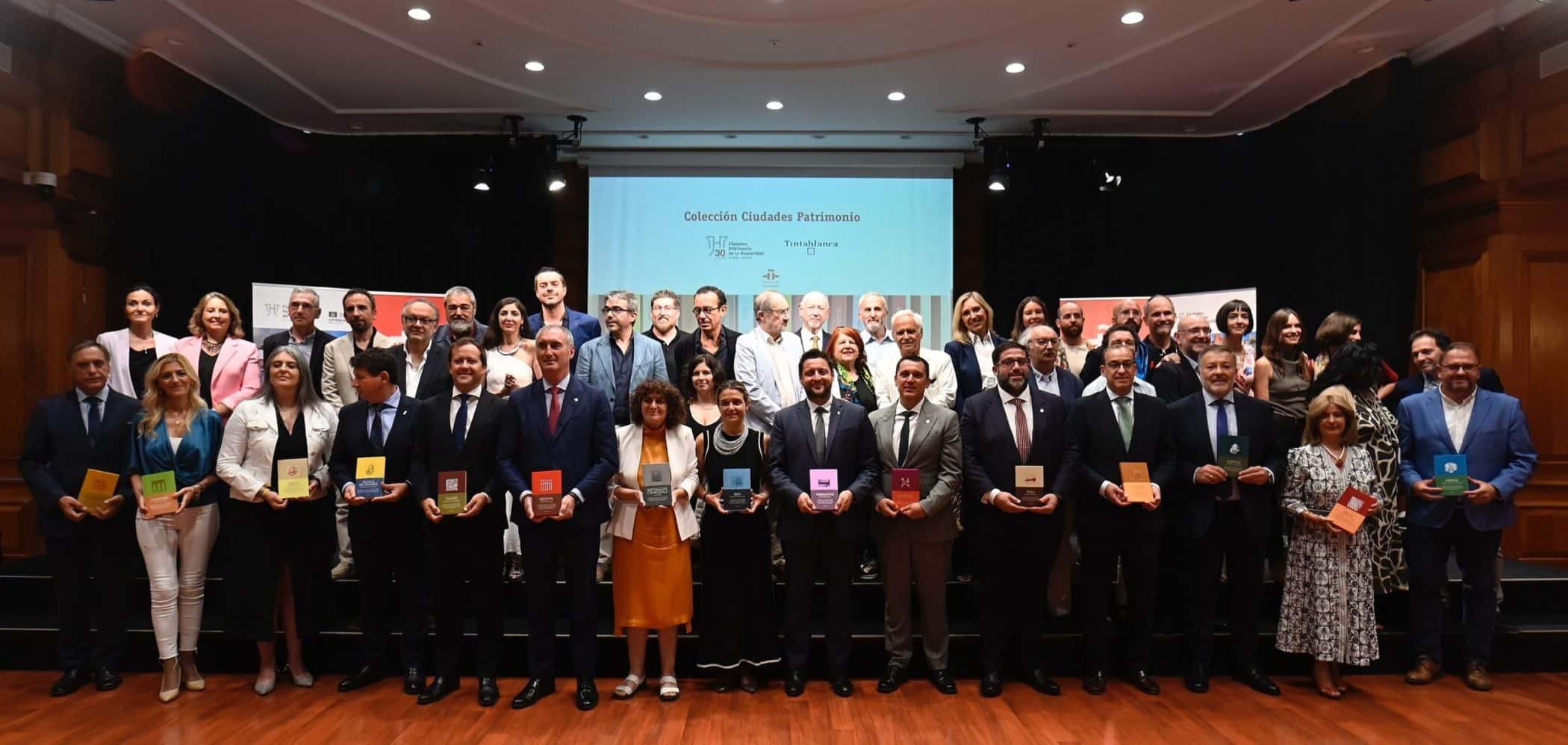 Foto de familia Colección Ciudades Patrimonio