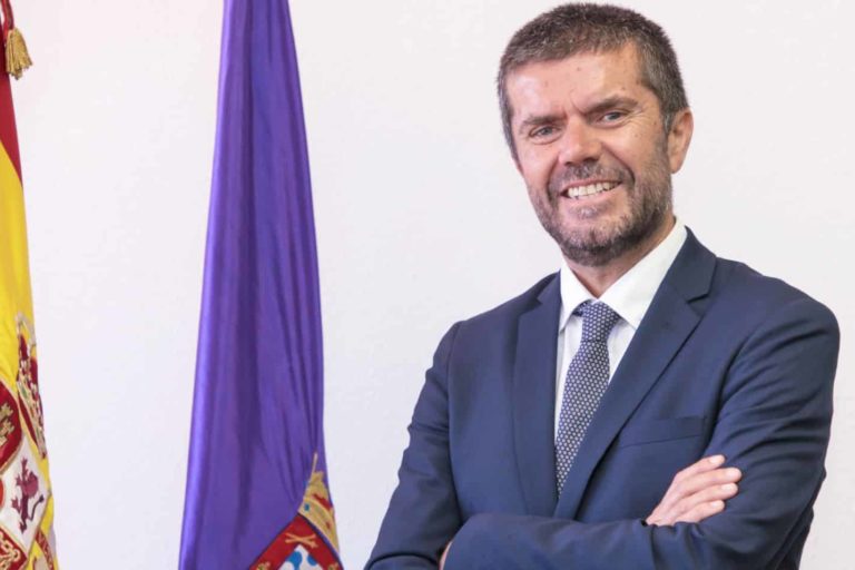 Francisco Garcia Rector 07