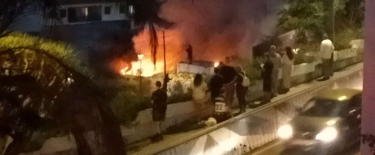INCENDIO EN PUERTO DE LA CRUZ1 1-9-24