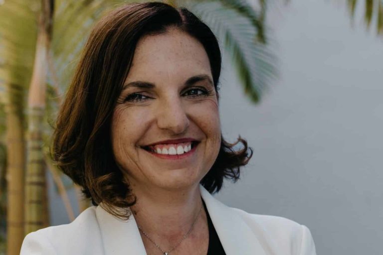 ISABEL DE ESTEBAN 001