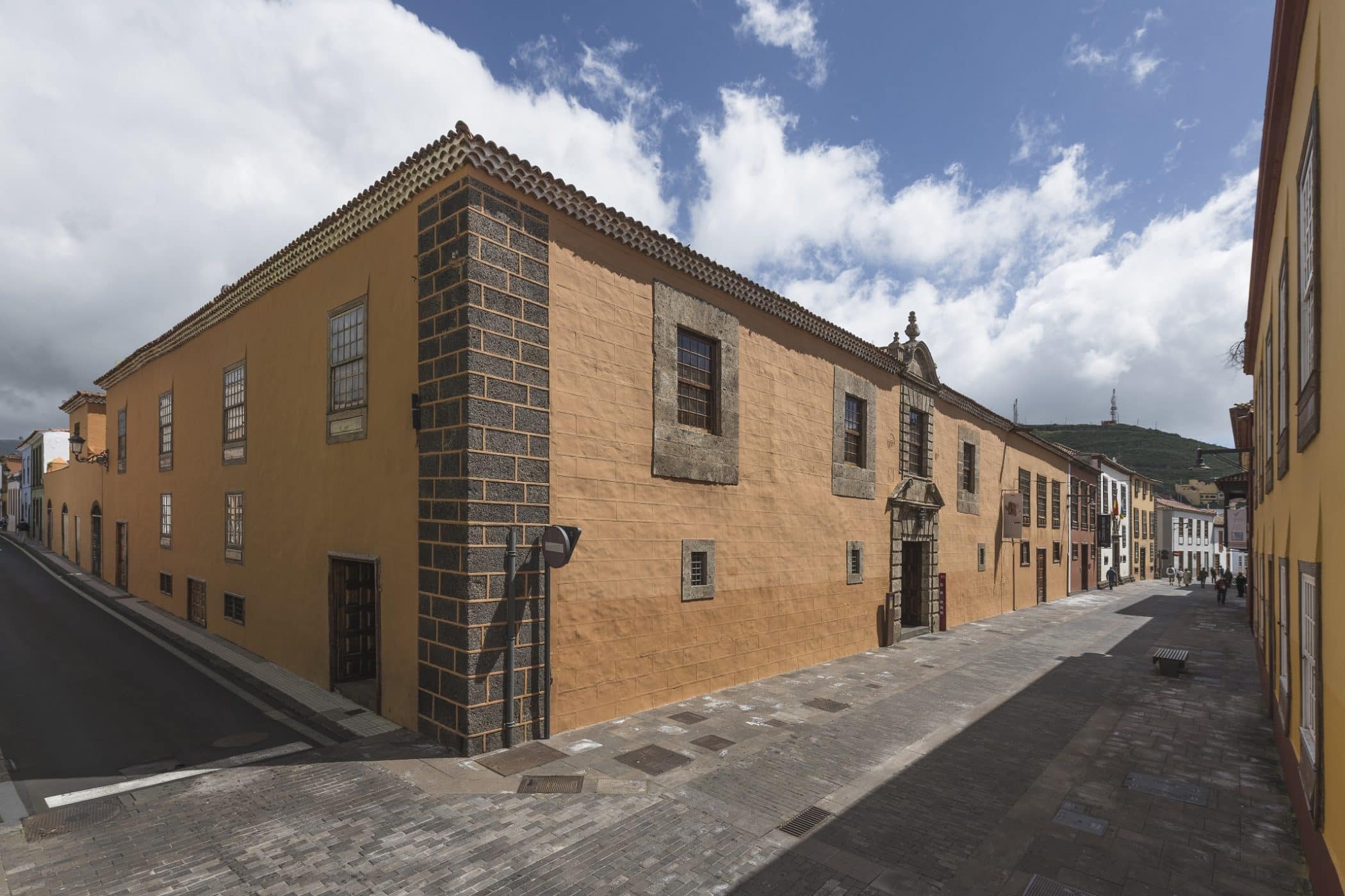 MHAT EXTERIOR LERCARO (1)