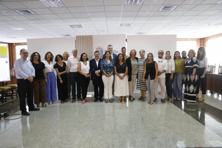 PRESENTACION DIAGÓSTICO MERCADO LOCAL DE TRABAJO DE LANZAROTE (33)