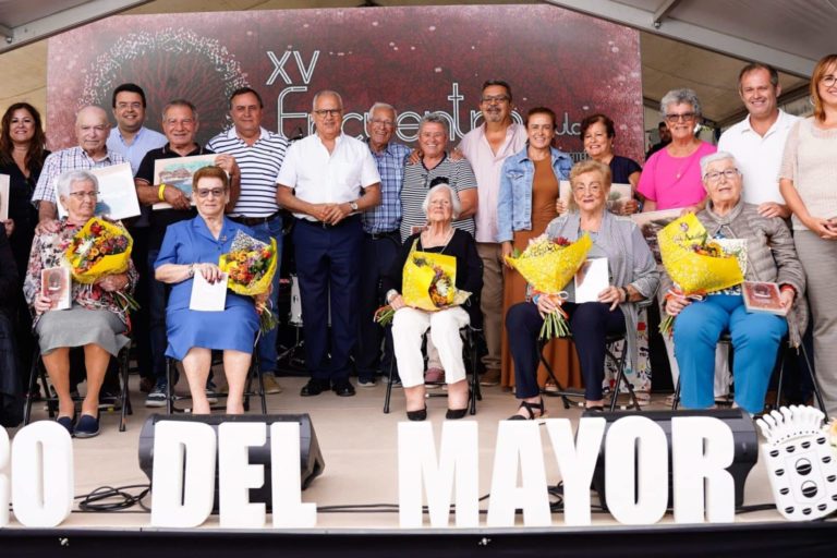 día del mayor 24-174 (2) (1)