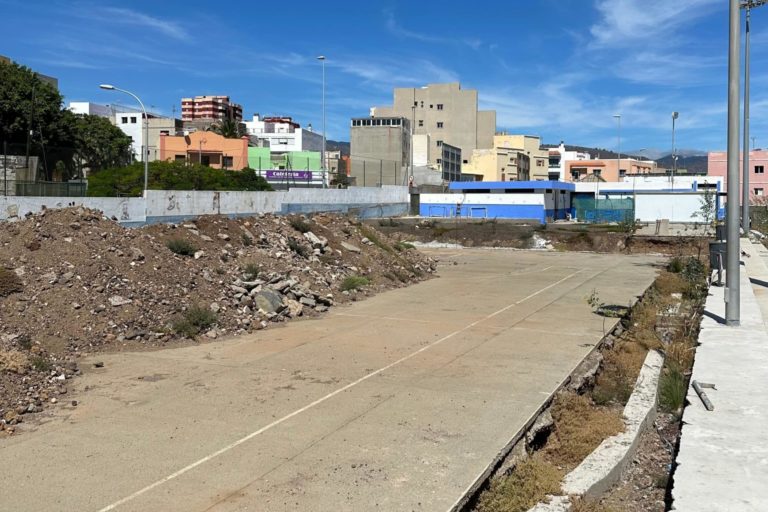 241017 Campo de fútbol de Las Delicias