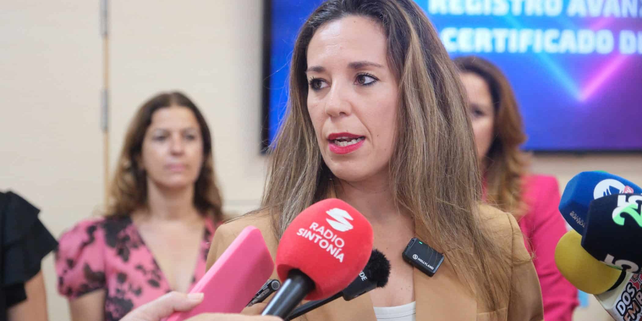 241017_ftv_consejera_empleo_gobcan_estudio_mercado_laboral