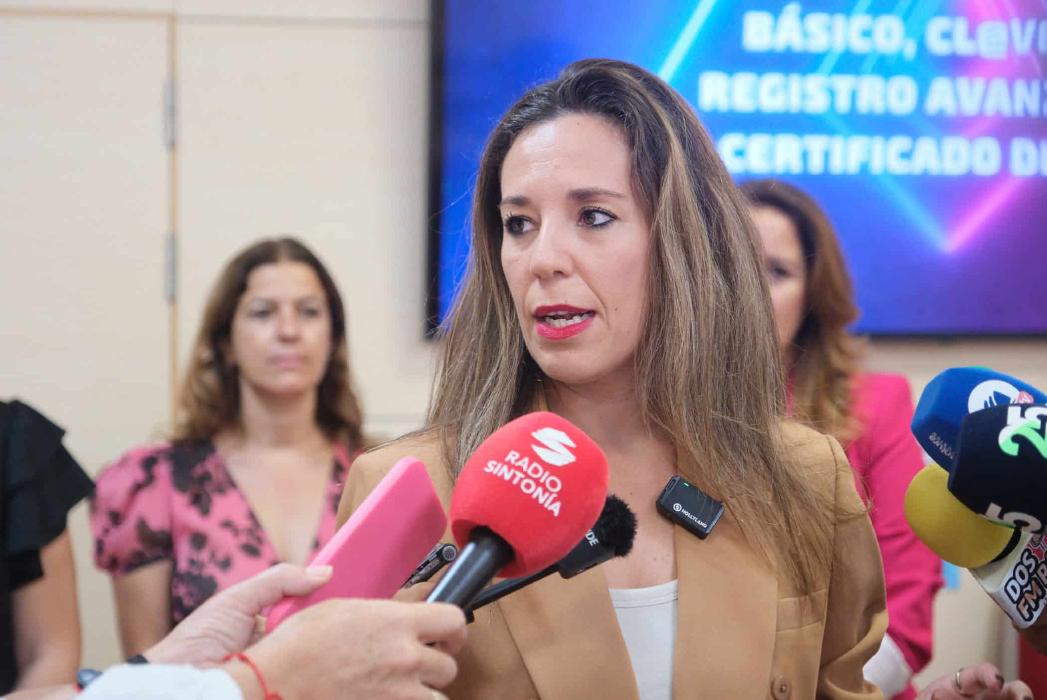 241017_ftv_consejera_empleo_gobcan_estudio_mercado_laboral