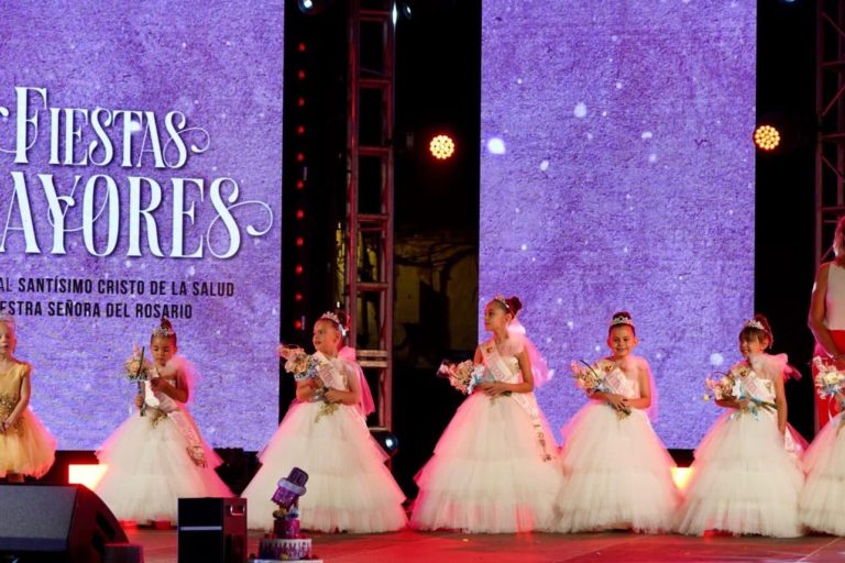 Arona Reina Infantil (3)