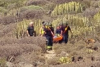 BOMBEROS RESCATAN A UNA MUJER HERIDA1-ARONA 13-10-24