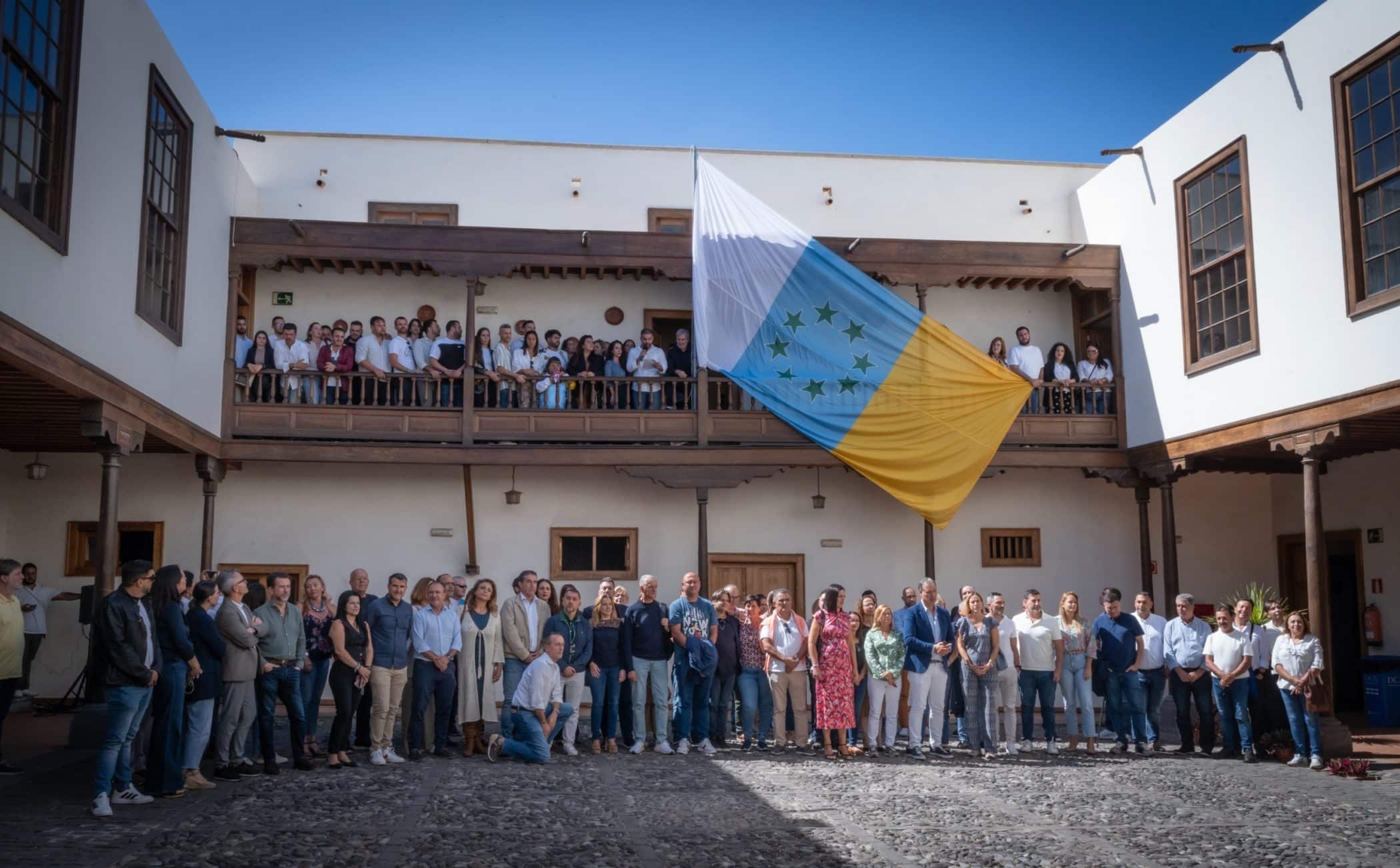 Bandera Nacional Canario 1