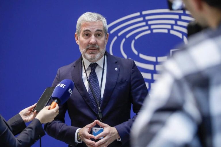 CLAVIJO PERSIGUE EL RESPALDO DE LAS REGIONES EUROPEAS 1-10-24