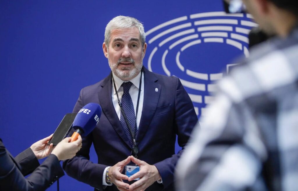 CLAVIJO PERSIGUE EL RESPALDO DE LAS REGIONES EUROPEAS 1-10-24