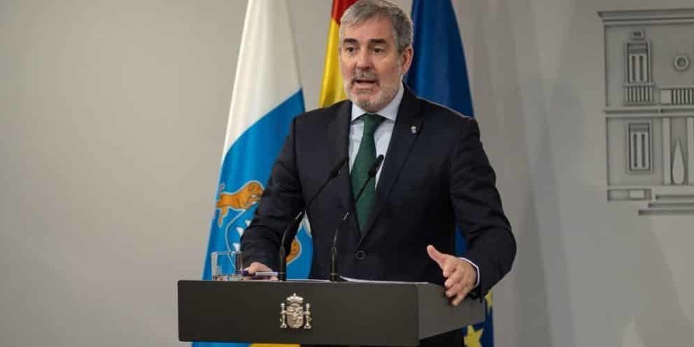 Sánchez recibe al presidente de Canarias, Fernando Clavijo